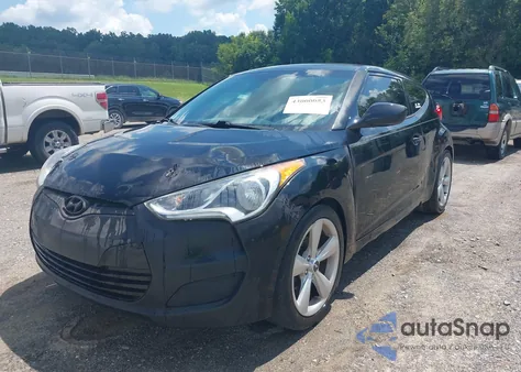 2013 Hyundai Veloster Base W/Gray z USA, uszkodzony, nr VIN KMHTC6AD0DU149768